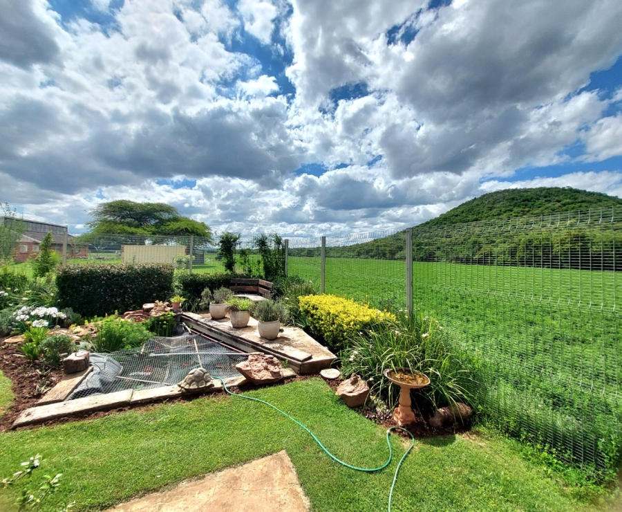 Commercial Property for Sale in Zoutpansdrift North West